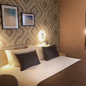 https://larmor-plage-hotel.inbrittany.com